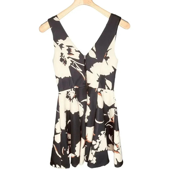 Maeve by Anthropologie Amory Floral Print Mini Dress - Picture 10 of 15